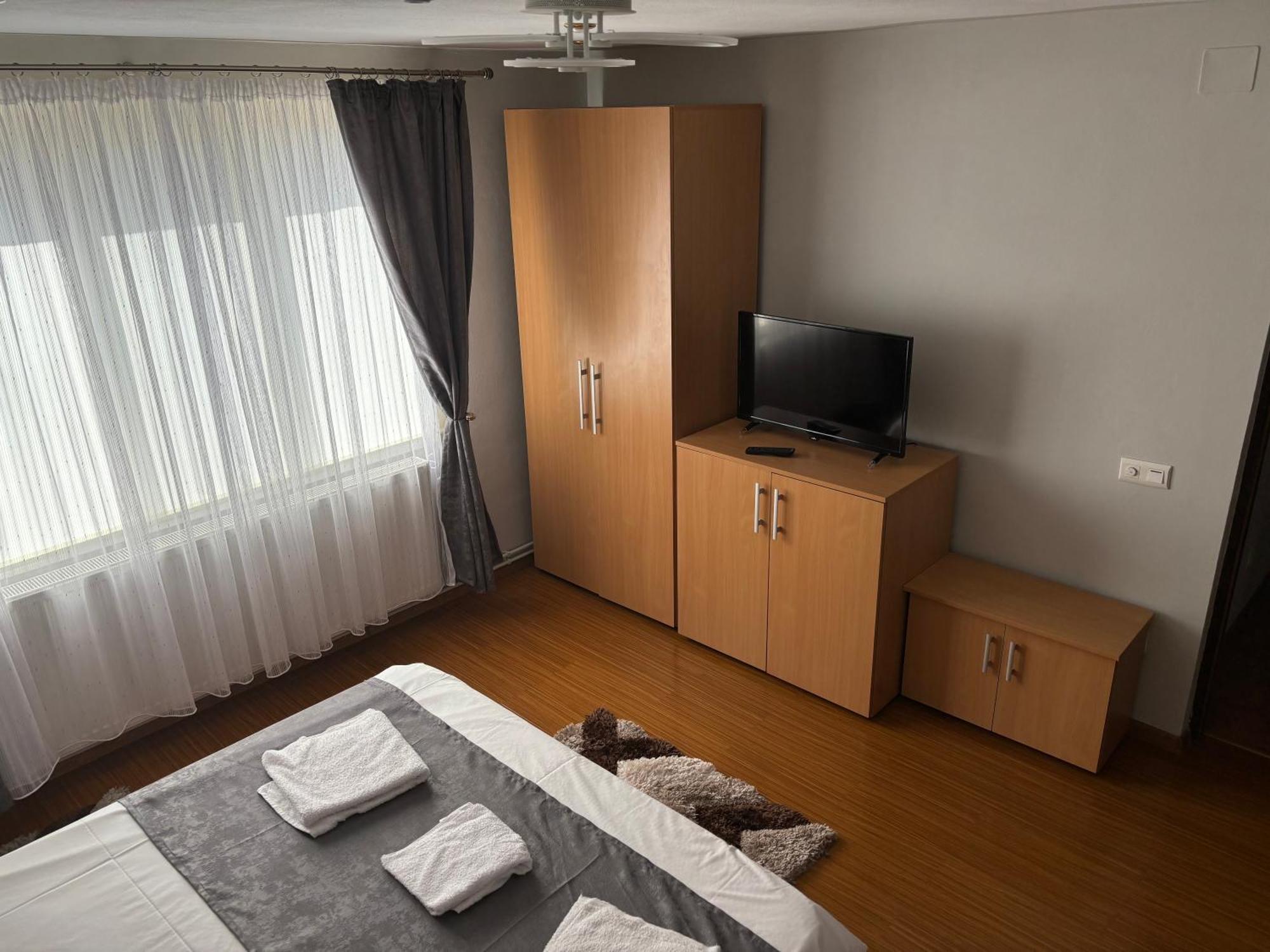 Готель Casa Otilia Chiscau Екстер'єр фото